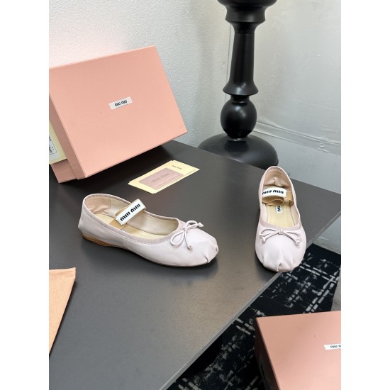 MIUMIU Ballerinas