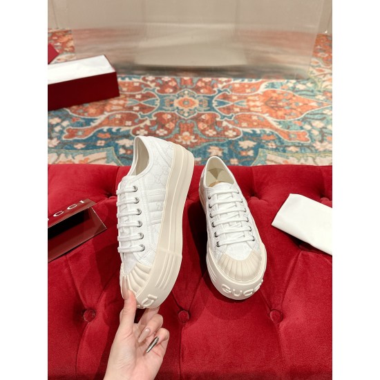 Gucci Sneakers