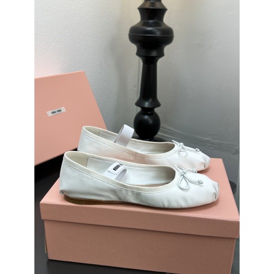 MIUMIU Ballerinas