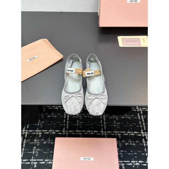 MIUMIU Ballerinas