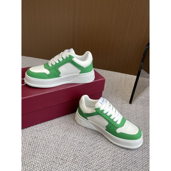 Gucci Sneakers