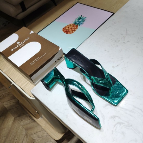 Balenciaga slippers Balenciaga slippers