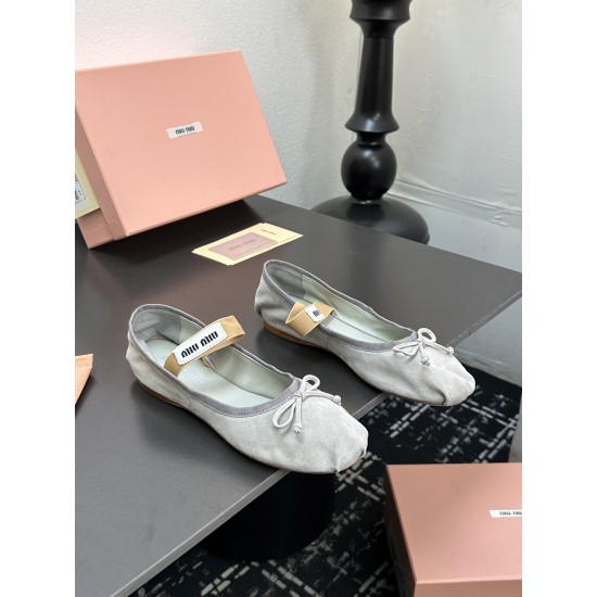 MIUMIU Ballerinas