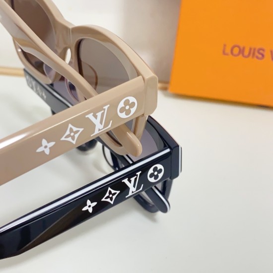 Louis Vuitton Louis Vuitton
