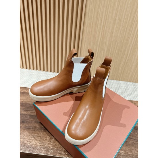  Loro Piana