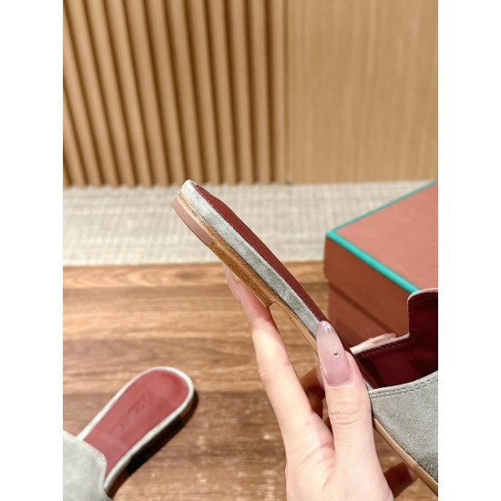  Loro Piana