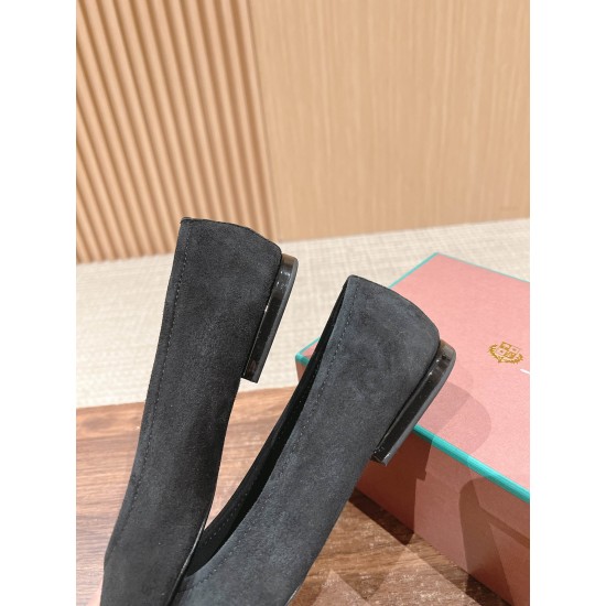  Loro Piana
