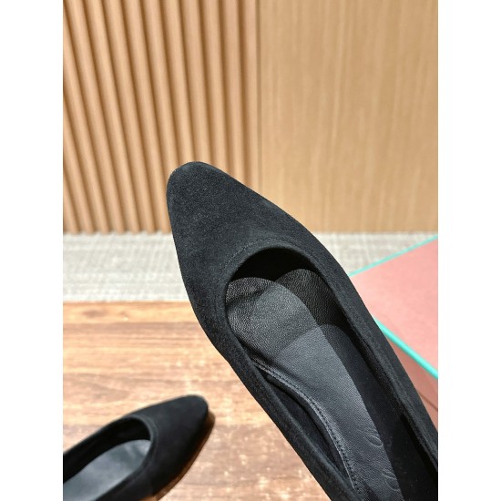  Loro Piana