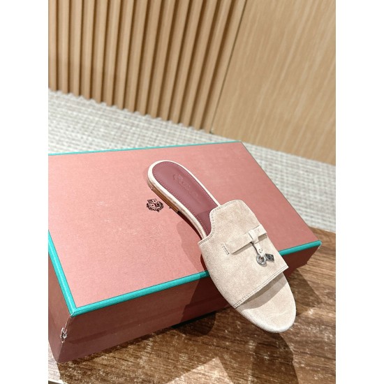  Loro Piana