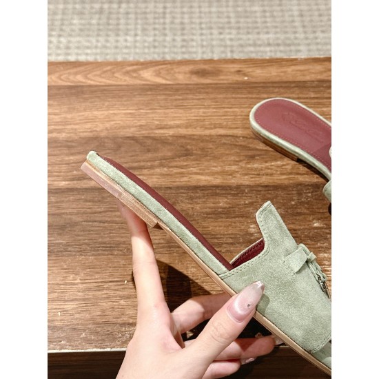 Loro Piana