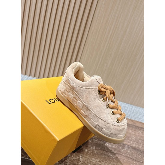 LV Trainer Sneaker