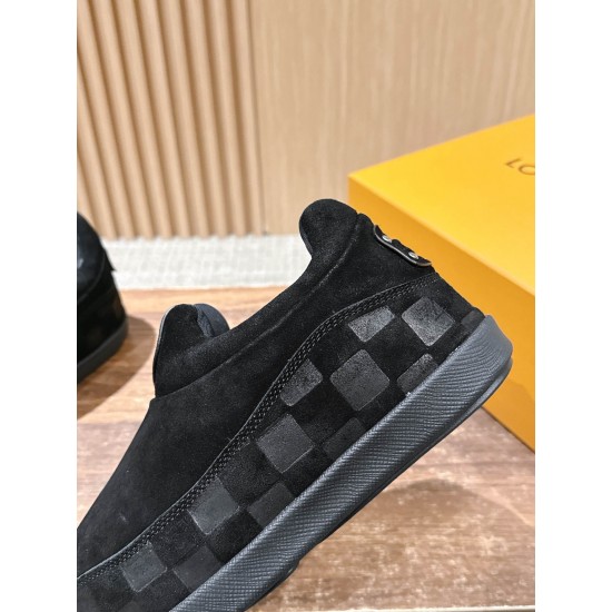 LV Trainer Sneaker