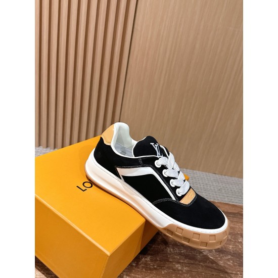 LV Trainer Sneaker