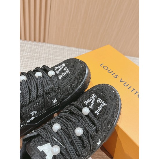LV Trainer Sneaker