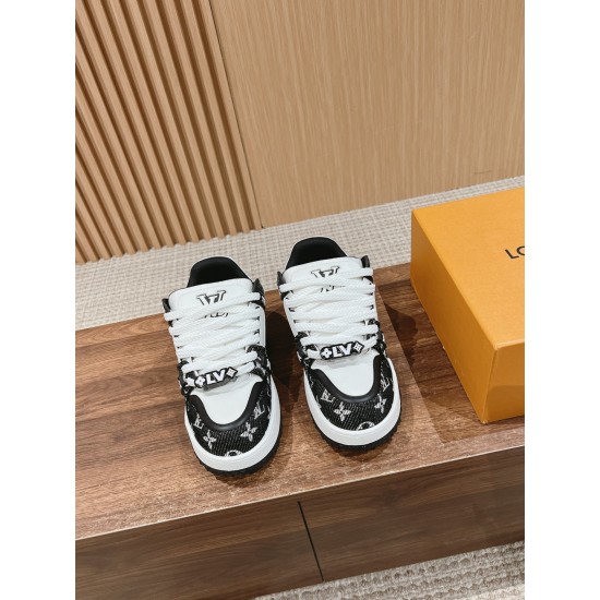 LV Trainer Sneaker