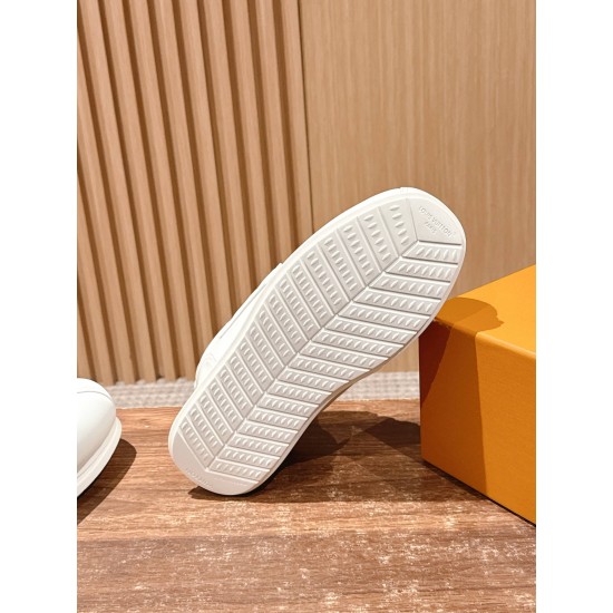 LV Trainer Sneaker