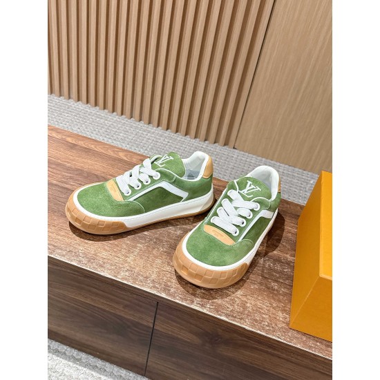 LV Trainer Sneaker