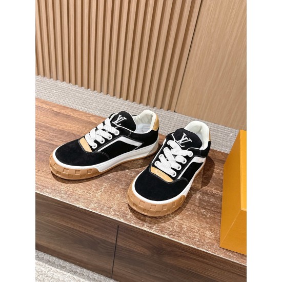 LV Trainer Sneaker