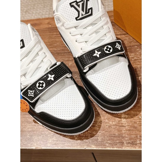 LV Trainer Sneaker