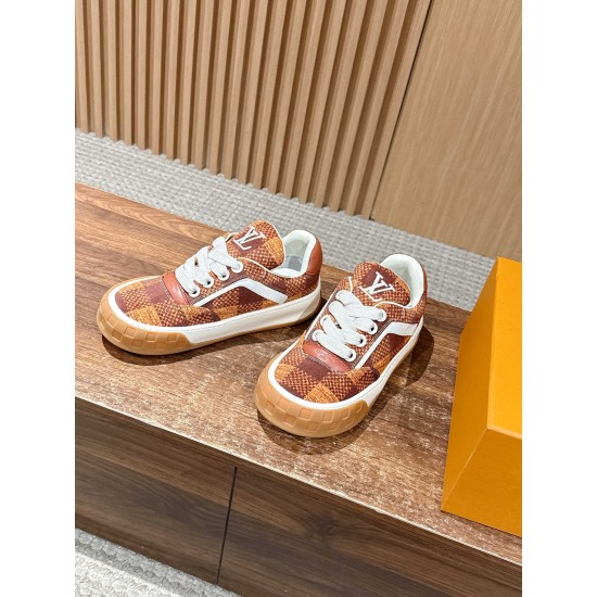 LV Trainer Sneaker
