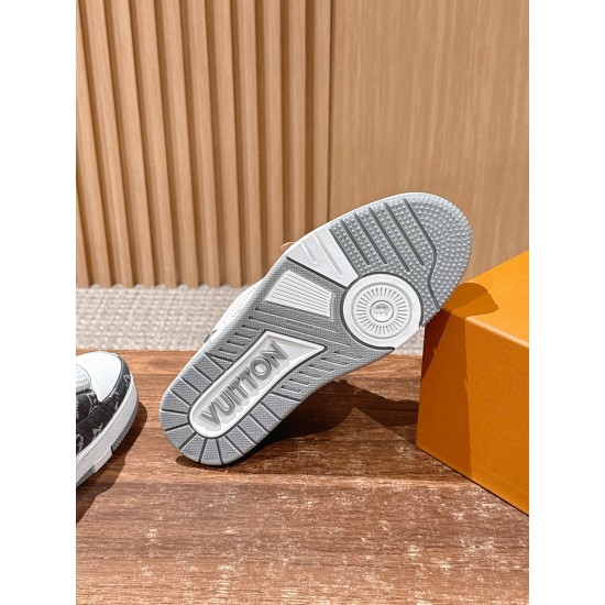 LV Trainer Sneaker