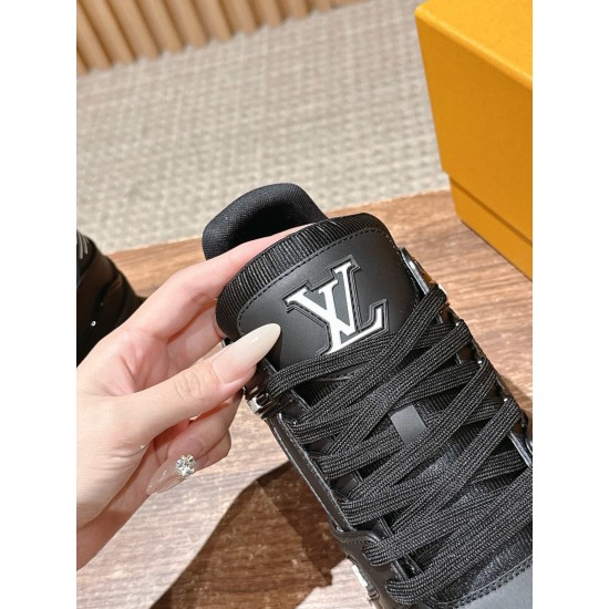 LV Trainer Sneaker