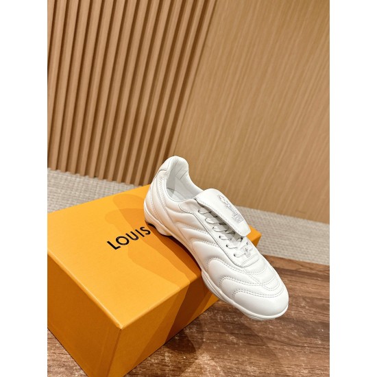 LV Trainer Sneaker