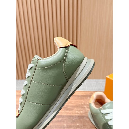 LV Trainer Sneaker