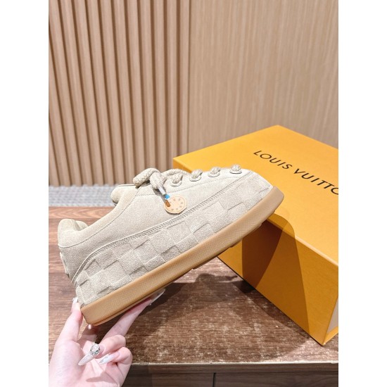 LV Trainer Sneaker