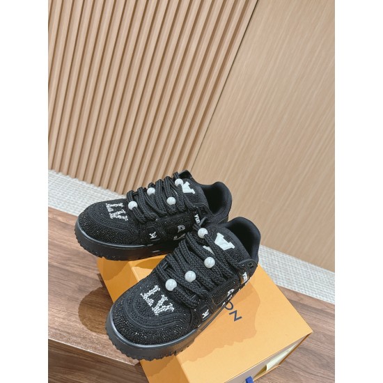 LV Trainer Sneaker