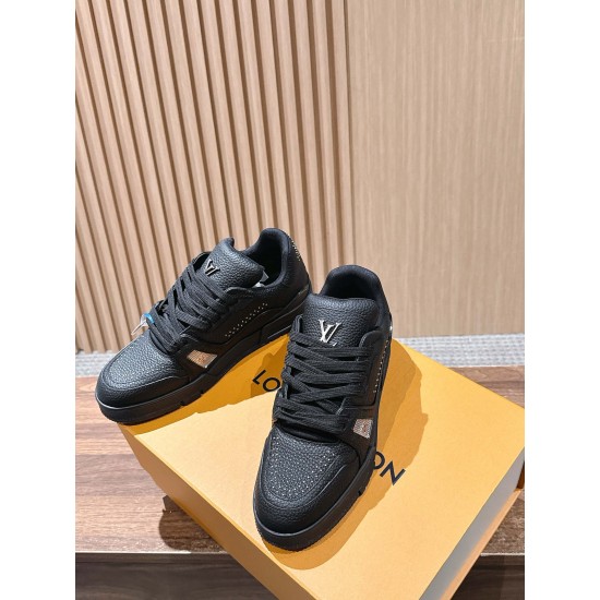 LV Trainer Sneaker