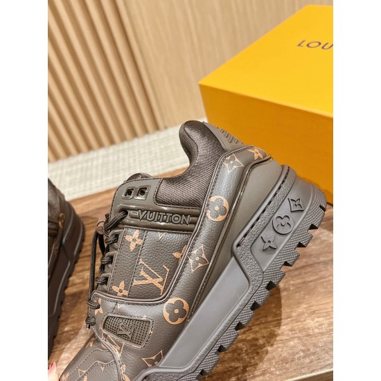 LV Trainer Sneaker