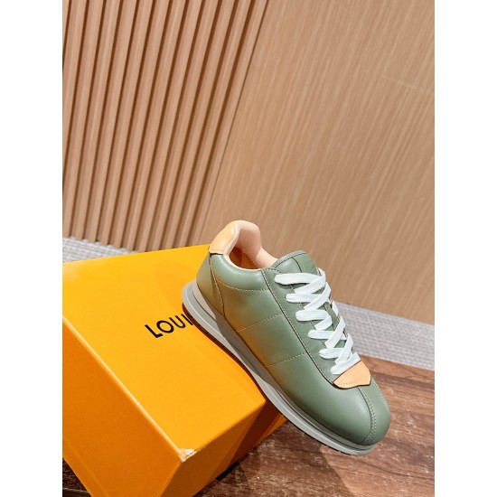 LV Trainer Sneaker