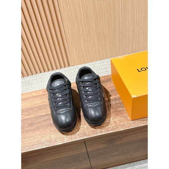 LV Trainer Sneaker