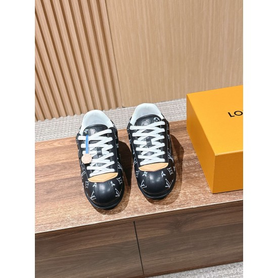 LV Trainer Sneaker