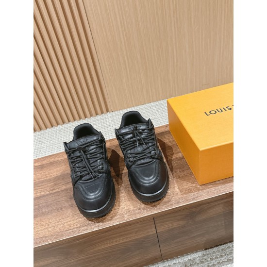 LV Trainer Sneaker