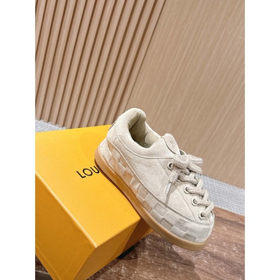 LV Trainer Sneaker