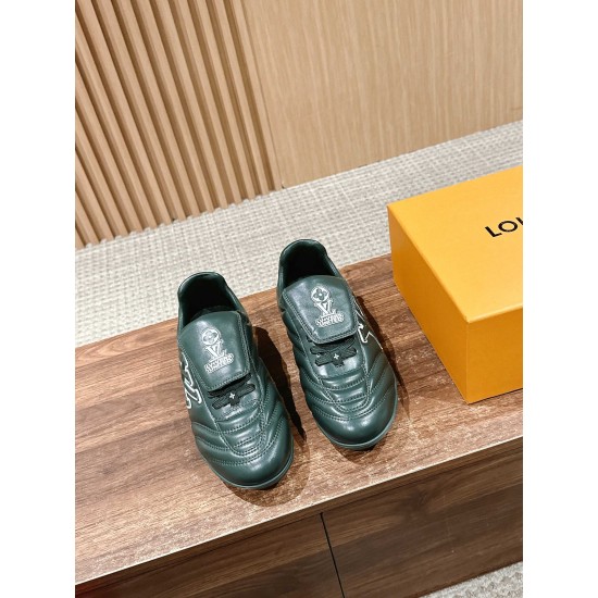 LV Trainer Sneaker