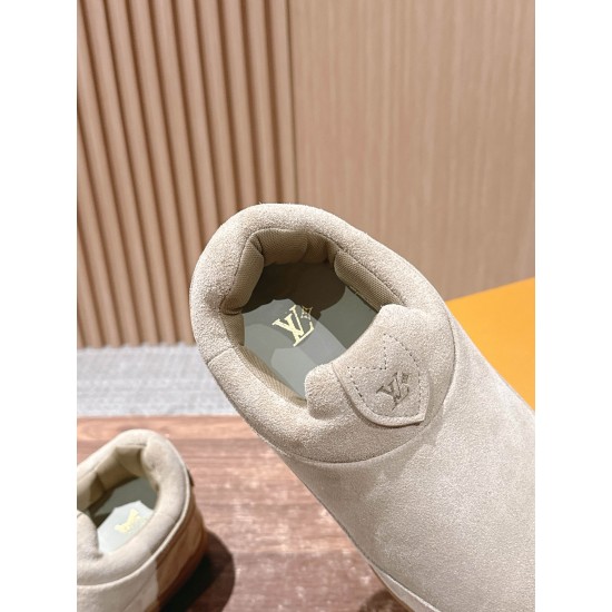 LV Trainer Sneaker