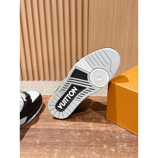 LV Trainer Sneaker