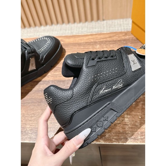 LV Trainer Sneaker