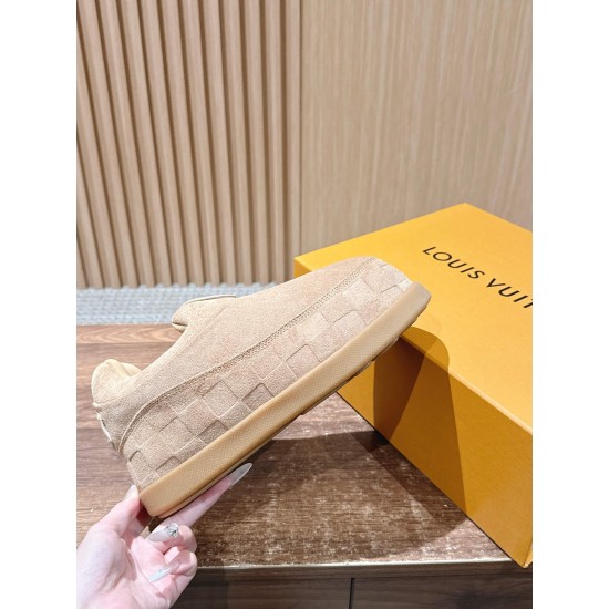 LV Trainer Sneaker