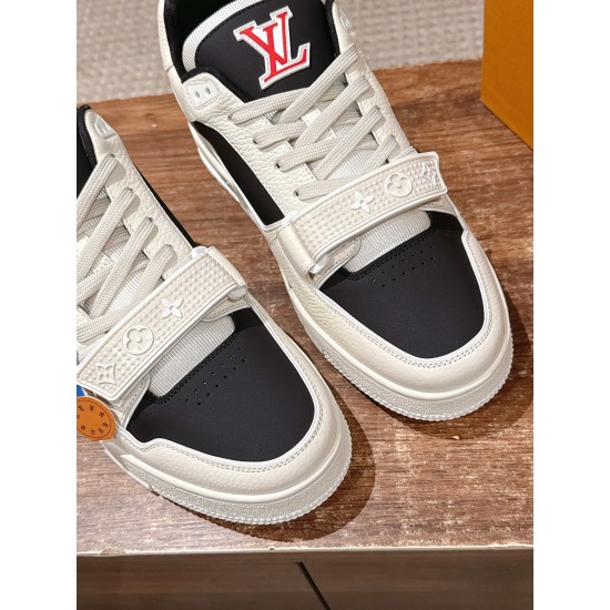 LV Trainer Sneaker