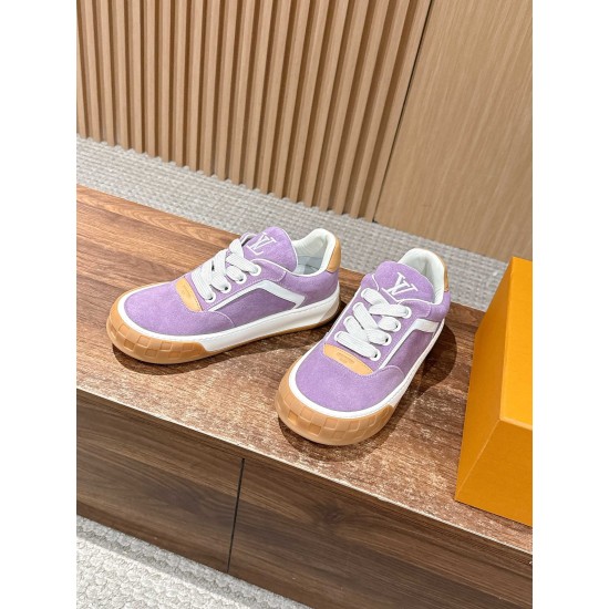 LV Trainer Sneaker