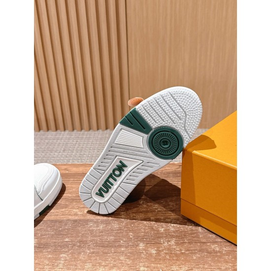 LV Trainer Sneaker