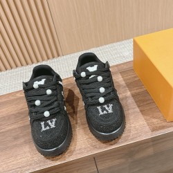 LV Trainer Sneaker