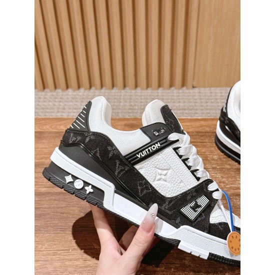 LV Trainer Sneaker