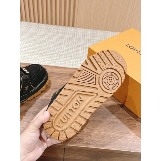 LV Trainer Sneaker
