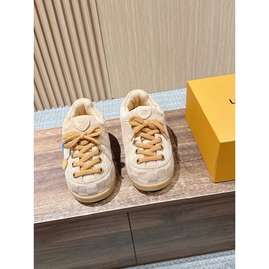 LV Trainer Sneaker