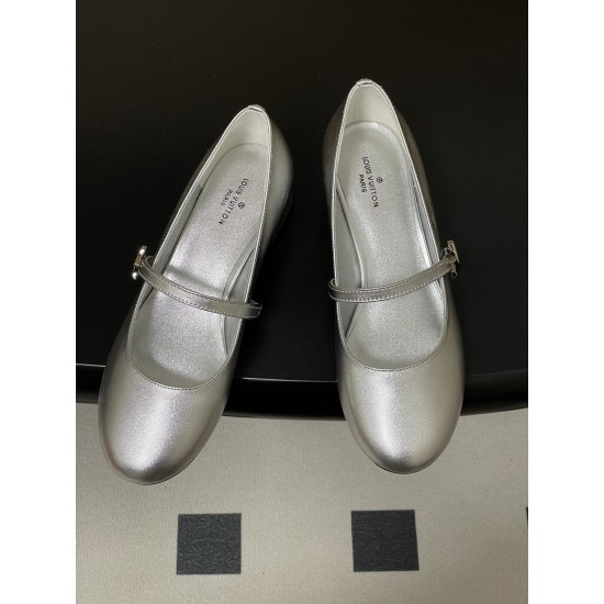 LV high  heeled shoes